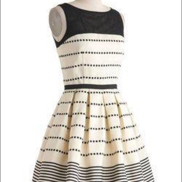 classy party dress - Picture 5 of 5